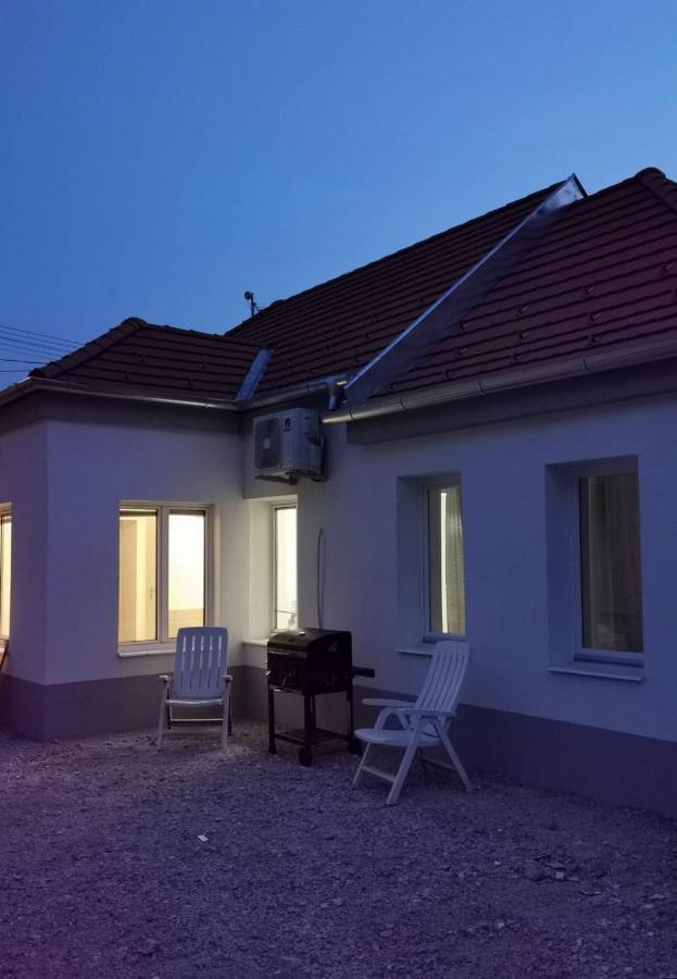 Tifani Apartman كيستاي المظهر الخارجي الصورة
